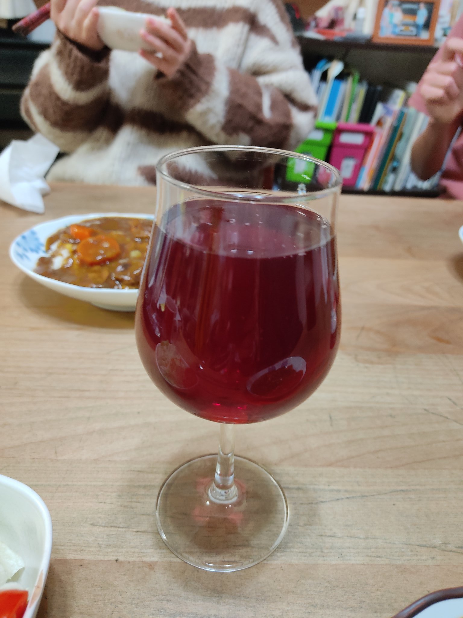 https://kumachabin.net/archives/2022/12/wine.jpg